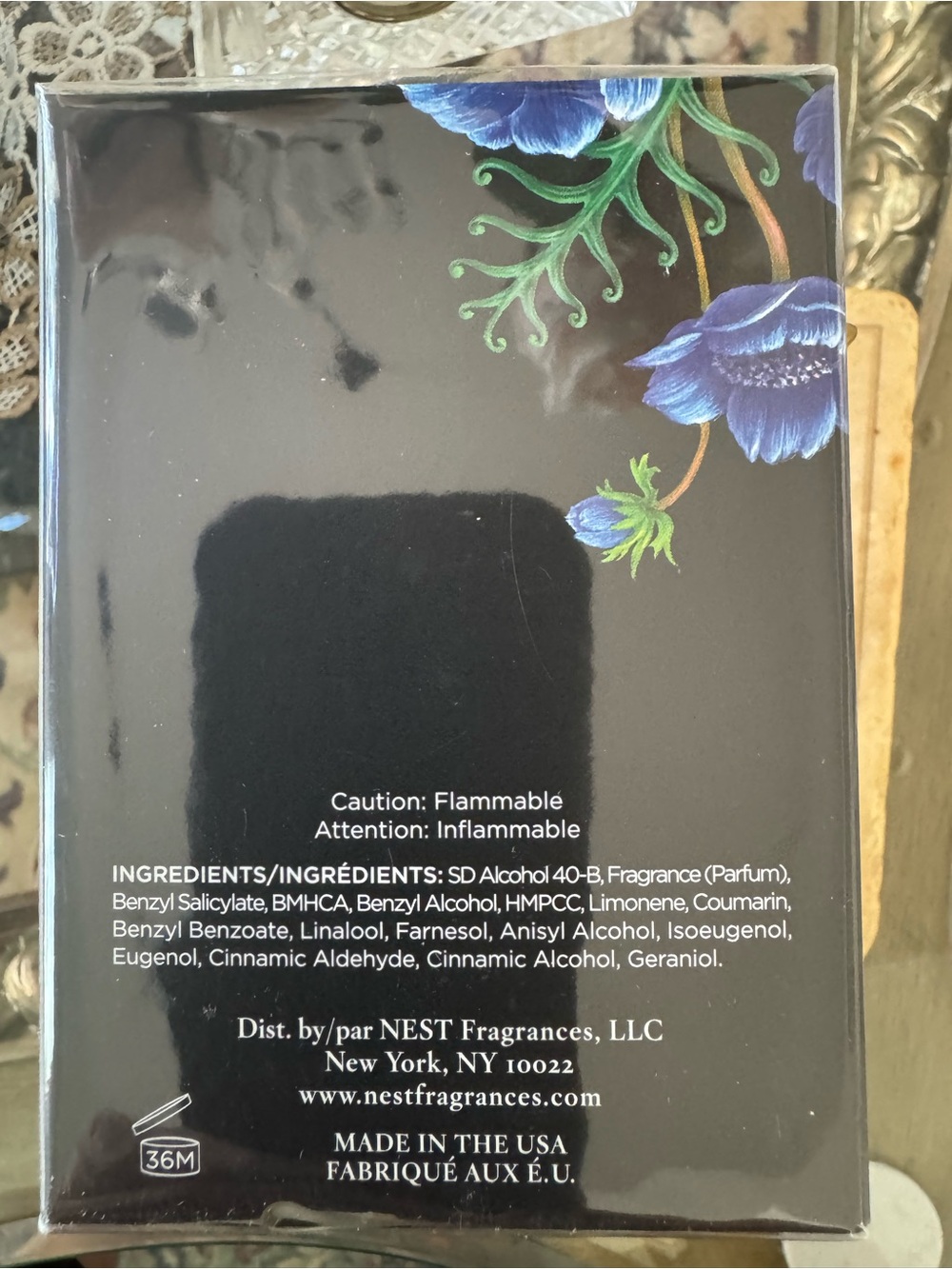 NEST Fragrances Midnight Fleur Blue Floral Box - Picture 3 of 5
